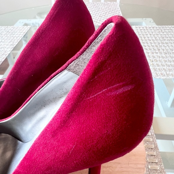 ❤️ CHERRY RED Suede Guess Pumps 7M - Picture 5 of 9